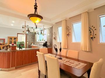82bfee1e-3822-4bf9-b0ab-106c2aa32bdb · Espetacular sobrado para venda em Jardim Regina com 4 quartos, sendo 1 suíte, 277m²