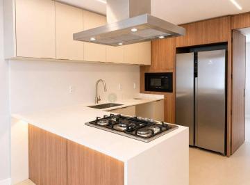 2bf3fb1f6a1a0611eae1c72d6a02560e0c383135 · Apartamento à venda na Av. Professor Othon Gama D Eça com 3 quartos - Centro, em Florianópolis.