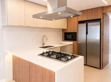 9574df71f9dca65cfd21d646a750bb2818b27224 · Apartamento à venda na Av. Professor Othon Gama D Eça com 3 quartos - Centro, em Florianópolis.