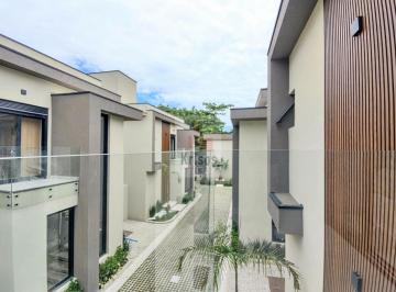 Casa · 190m² · 3 Quartos · 2 Vagas · Praia de Camburizinho ? Casas de Alto Padrão a 300m do Mar