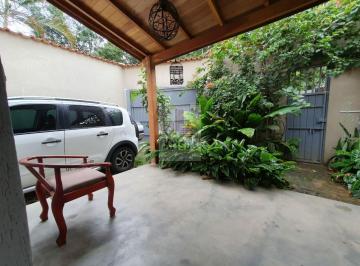 Casa · 200m² · 3 Quartos · 3 Vagas · Casa à venda com 200m², 3 quartos e 3 vagas no Adalgisa
