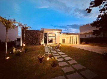 Casa · 217m² · 4 Quartos · 4 Vagas · Casa à venda - em Gran Royalle