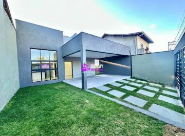 Casa · 241m² · 3 Quartos · Casa à venda - no Centro