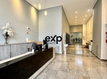 Apartamento · 28m² · 1 Quarto · Studio no Living Smart Curitiba | Ideal para Airbnb e Short Stay | 9º Andar com Vista para o Pôr do