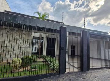 Casa de 1 quarto, Maringá · Casa no Jardim Italia com piscina