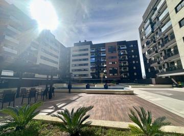 Apartamento de 2 quartos, Curitiba · Belíssimo apartamento à venda no Ecoville, em condomínio completo, pronto pra você decorar