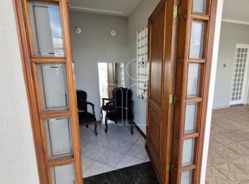 Casa · 130m² · 3 Quartos · 2 Vagas · No bairro Aeroporto - Marília