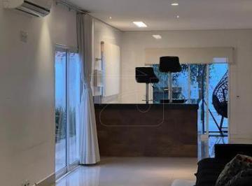 Casa · 270m² · 3 Quartos · 4 Vagas · Sobrado em Jardim Maria Martha - Marília, SP
