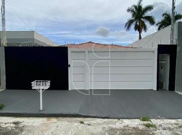 Casa · 180m² · 3 Quartos · 4 Vagas · Casa em Jardim Acapulco - Marília, SP