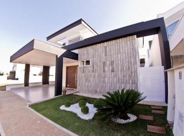 Casa · 205m² · 3 Quartos · 2 Vagas · Casa em Condomínio em Residencial Costa do Ipê - Marília, SP por R$ 1.300.000