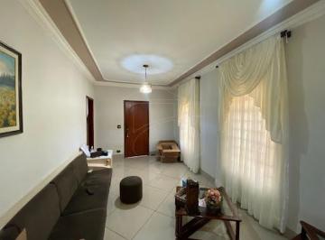 Casa · 3 Quartos · 6 Vagas · Casa em Jardim Acapulco - Marília, SP por R$ 850.000