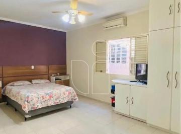 Casa · 180m² · 2 Quartos · 2 Vagas · Casa em Vila Maria - Marília