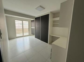 Foto 1 · 
                    Sobrado com 4 dormitórios à venda, 160 m² por R$ 698.000,00 - Capão da Imbuia -