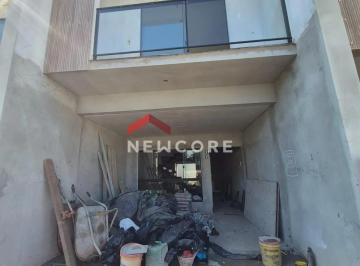 Casa · 110m² · 3 Quartos · 2 Vagas · Sobrado em Rua Guaíra - Aventureiro - Joinville/SC