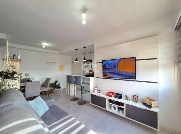 Apartamento · 51m² · 2 Quartos · 1 Vaga · Apartamento de 2 dormitórios e 1 vaga de garagem, no bairro Humaitá, em Porto Alegre.