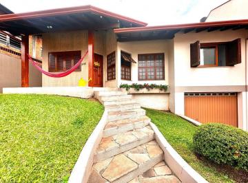 Casa · 181m² · 2 Quartos · 3 Vagas · Casa à venda - em Petrópolis