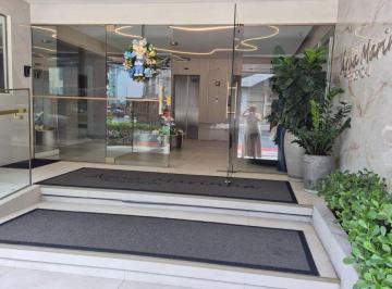 Apartamento de 3 quartos, Balneário Camboriú · LOCAÇÃO ANUAL . AV. BRASIL , ao lado do Carrefour. Ap de 130 m2 de aérea util