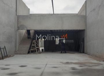 Comercial · 344m² · Galpão / Depósito / Armazém para alugar em Jardim Ponte Grande de 344.00m²