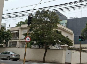 Casa · 375m² · 12 Quartos · Casa para venda e aluguel em Centro de 375.00m² com 12 Quartos