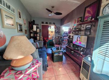 Casa · 200m² · 5 Quartos · 3 Vagas · Casa de Vila 3 andares em Botafogo, 200m², R$1.499.000