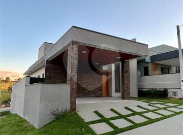 Casa · 300m² · 3 Quartos · 2 Vagas · Sobrado para venda em Bairro Inválido de 300.00m² com 3 Quartos, 2 Suites e 2 Garagens