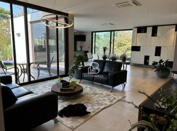 Casa · 285m² · 3 Quartos · 4 Vagas · Sobrado para venda em Loteamento Parque Dos Alecrins de 285.00m² com 3 Quartos, 3 Suites e 4 Garagen