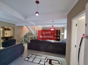 Casa · 245m² · 4 Quartos · 5 Vagas · Sobrado para venda em Parque Renato Maia de 245.00m² com 4 Quartos, 3 Suites e 5 Garagens