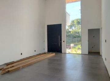 Casa · 320m² · 3 Quartos · 2 Vagas · Casa de Condomínio para venda em Salto de Pirapora de 320.00m² com 3 Quartos, 1 Suite e 2 Garagens