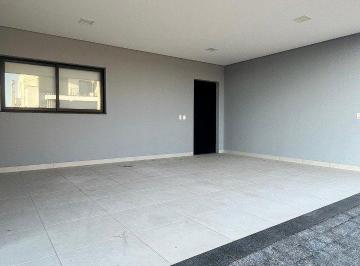 Casa · 258m² · 3 Quartos · 4 Vagas · Casa de Condomínio para venda em Green Valley de 258.00m² com 3 Quartos, 3 Suites e 4 Garagens