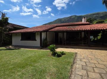 Casa · 250m² · 4 Quartos · 3 Vagas · Casa para venda em Araras de 250.00m² com 4 Quartos, 2 Suites e 3 Garagens