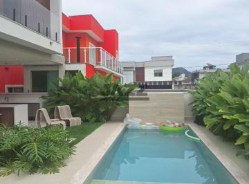Casa · 340m² · 5 Quartos · 3 Vagas · Casa de Alto Padrão à Venda no Costa Nova Residence Club - Massaguaçu