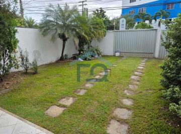 Casa · 180m² · 5 Quartos · 3 Vagas · Casa Triplex no Miragem