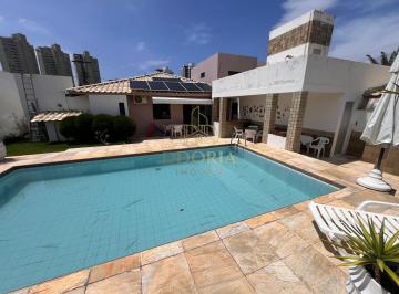 Casa · 220m² · 4 Quartos · 2 Vagas · Casa em condomínio em Jaguaribe