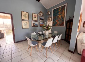 Casa · 220m² · 4 Quartos · 2 Vagas · Casa em condomínio em Jaguaribe