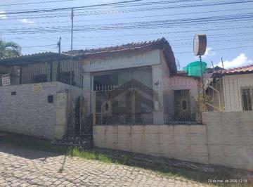 5956ae0caaa8ed4986320ce9ba2f81295169c6c3 · Casa de 183m² à venda, com 3 quartos (1 suíte), localizada no Carmo, Olinda - Pernambuco.