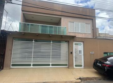 Casa de 5 quartos, Brasília · QE 03 ALTO PADRÂO ACEITO TROCA, CARRO , APTO , CASA ,E OUTROS