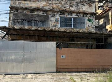 Casa de 4 quartos, Rio de Janeiro · Sobrado com duas casas completas.