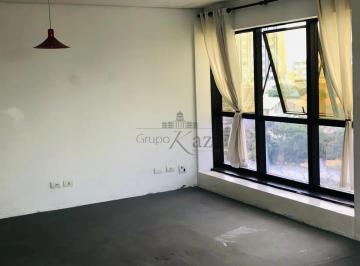 Comercial · 44m² · 2 Vagas · Sala Comercial - Centro - 44,40m².