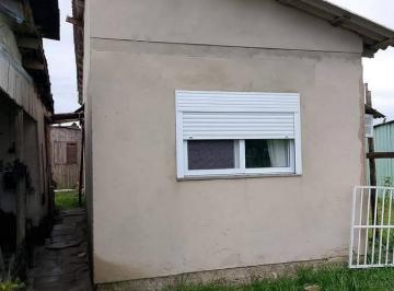 Casa · 40m² · 2 Quartos · C423 - Residência com 02 dormitórios em região de moradores