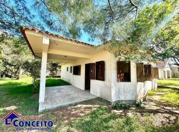 Casa · 96m² · 3 Quartos · 1 Vaga · C249 - Excelente residência a apenas 150 metros do mar em Mariluz