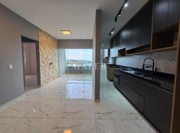 Foto 01 · APARTAMENTO COM VISTA, 2 QUARTOS, VARANDA COM CHURRASQUEIRA,  PRÓXIMO DE COMÉRCIOS
