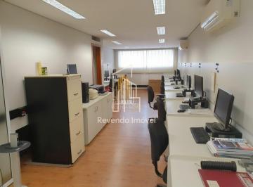 Casa · 200m² · 5 Quartos · 2 Vagas · SOBRADO RESIDENCIAL DE 200M² POSSUI 5 DORMITÓRIOS , 2 BANHEIROS E 2 VAGAS Á VEND