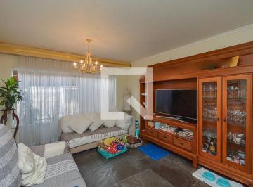 Localizada na vibrante cidade de São Paulo, esta encantadora casa oferece um ref · Casa à Venda - Jardim Marajoara , 3 Quartos, 198 m2