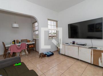 Esta espaçosa casa com 7 quartos é ideal para famílias grandes ou para quem busc · Casa à Venda - Água Branca, 7 Quartos, 302 m2