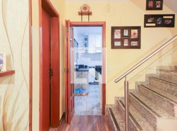 Localizada na charmosa Vila Gomes, esta casa em condomínio oferece o equilíbrio · Casa à Venda - Butantã, 3 Quartos, 200 m2