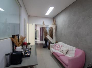 Localizada em São Paulo, esta espaçosa casa possui 253 metros quadrados e oferec · Casa à Venda - Chácara Santo Antonio, 5 Quartos, 253 m2