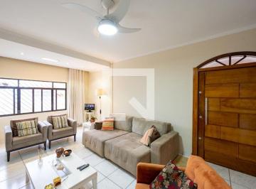 Esta espaçosa casa oferece uma excelente oportunidade para quem busca conforto e · Casa à Venda - Vila Clementino, 4 Quartos, 245 m2