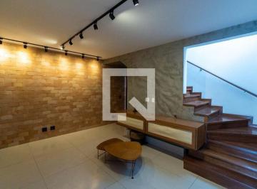 Esta casa localizada em São Paulo oferece um espaço de 250 metros quadrados, ide · Casa à Venda - Planalto Paulista, 4 Quartos, 250 m2