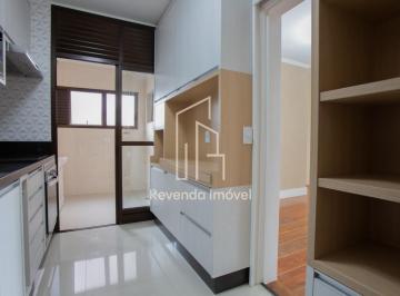 Apartamento · 102m² · 3 Quartos · 2 Vagas · Apartamento de 3 quartos na Vila Nova Conceição, São Paulo-SP: 1 suíte, 3 banheiros, 2 vagas e 102m²