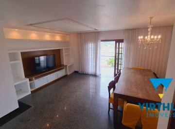 Casa · 122m² · 4 Quartos · 2 Vagas · Freguesia - Casa de 4 quartos - quintal e vista incrível!